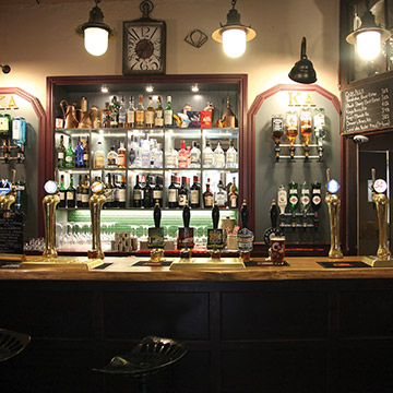 Kings Arms bar