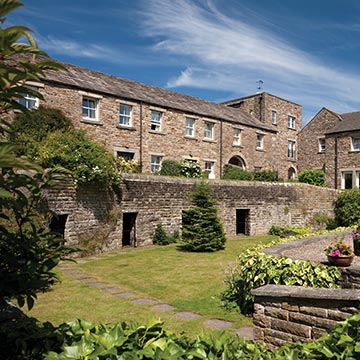 Courtyard area of Lodge Yard