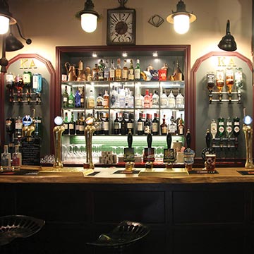 Kings Arms bar