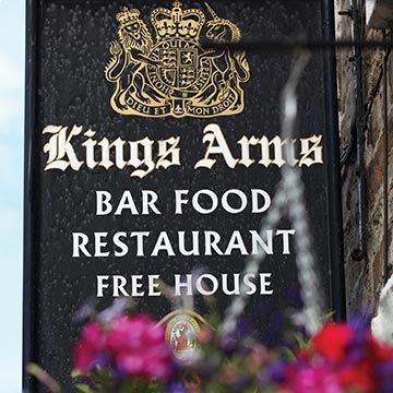 Kings Arms sign