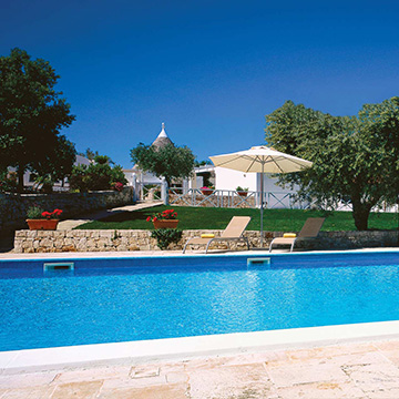 Swimming pool and holiday villas